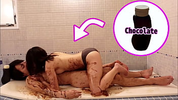 Chocolate slick hook-up in the douche on valentine's day - Chinese young couple's real ejaculation